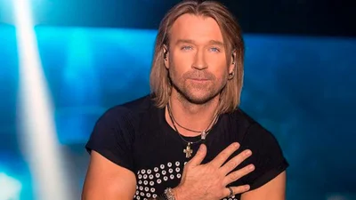 Олег Винник эмоционально ответил на хейт: "Господи, как вы можете брать и так меня разбивать"