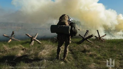 Для тих, хто стоїть на захисті: сильні привітання з Днем Сухопутних військ та листівки