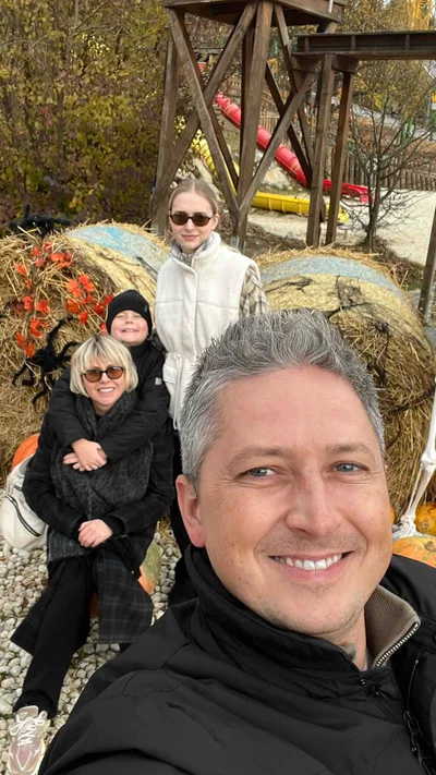 Олександр Педан з родиною - фото 802783