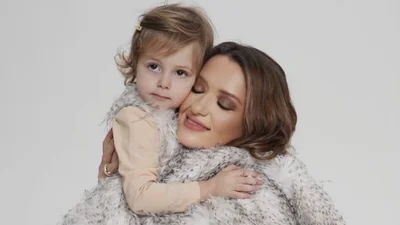 Фанати переплутали чужу дитину з донькою Могилевської: справжня мама дівчинки зробила заяву