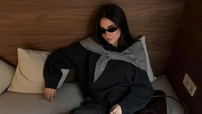 Трикутний шарф – наймодніший аксесуар сезону, який носять усі