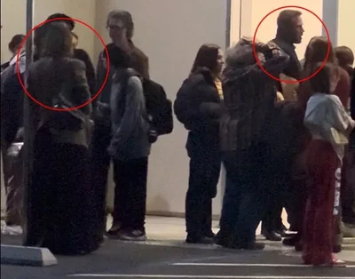 Бен Аффлек та Дженніфер Лопес на виставі дітей. - фото 803483