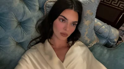 Олівець для губ від улюбленого бренду Дженніфер Лопес і Дуа Ліпи — пасує до будь-якої помади