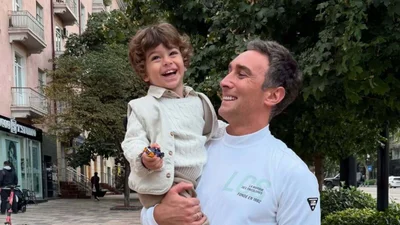 Иракли Макацария с красавчиком-сыном залюбовали в стильном family look