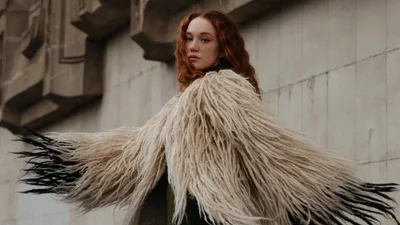 "Покрасим ветки спреем": украинская актриса призналась, что елка дома стоит еще с прошлого года