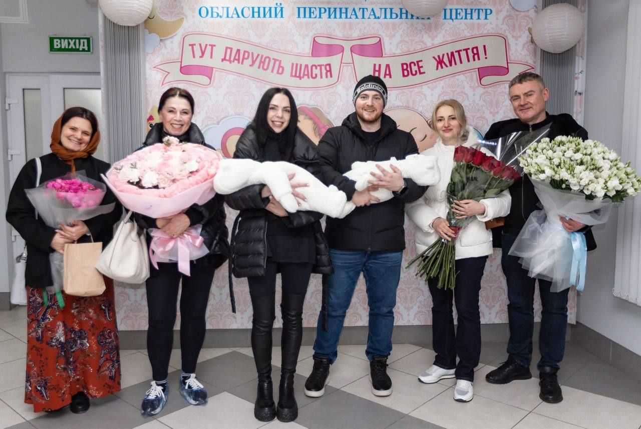 Племінниця Софії Ротару народила двох хлопчиків - 805270 Племянница Софии Ротару родила двух мальчиков - фото 805270