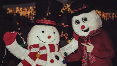 Смешные мемы о Рождестве, которые подарят улыбку и праздничное настроение