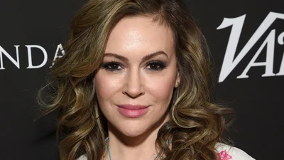 Аліссі Мілано - 53: від маленької сироти Енні до головної відьми Голлівуду