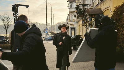 "Чай горячий": Vlad Darwin представил самую теплую премьеру зимы