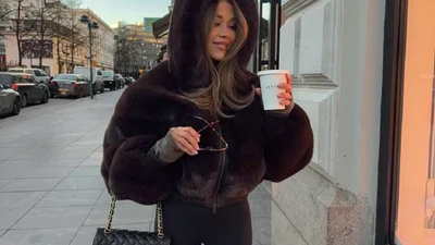 Львы ищут новогоднее настроение, а Рыбы - спонсоров: гороскоп на 21 декабря