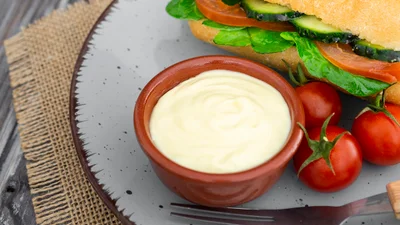 Майонез домашній vs магазинний: який краще обрати