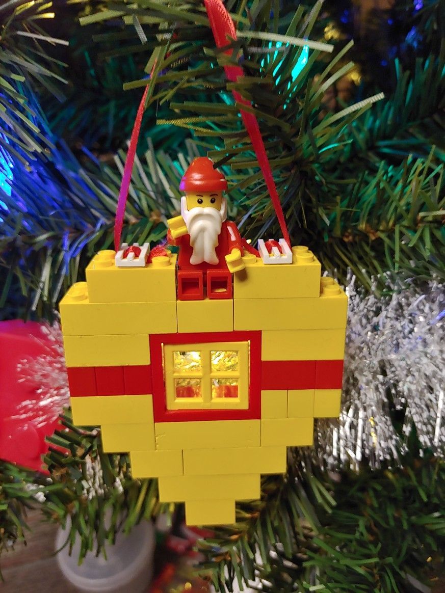 Милые и очаровательные украшения на елку из LEGO, которые можно сделать вместе с детьми - 806322 Милые и очаровательные украшения на елку из LEGO, которые можно сделать вместе с детьми - фото 806322