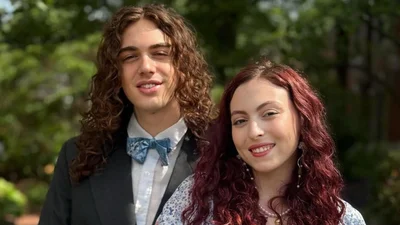 Американский зять Оли Поляковой "порвал" танцпол во время выступления звездной тещи