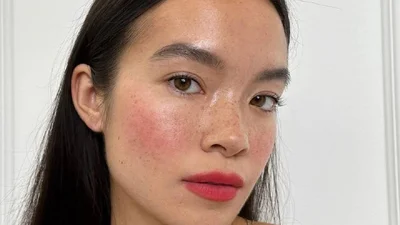 Mistletoe makeup: главный новогодний макияж 2026 с акцентом на губы и щеки