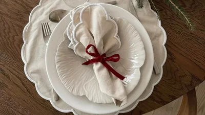 5 красивих способів скласти серветки для святкового столу