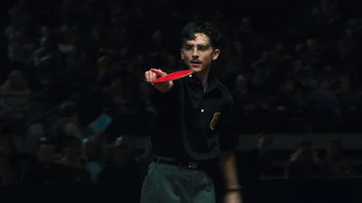 Отшлепанный Тимоти Шаламе: в новом фильме звезда "Дюны" снялся без дублера и без штанов