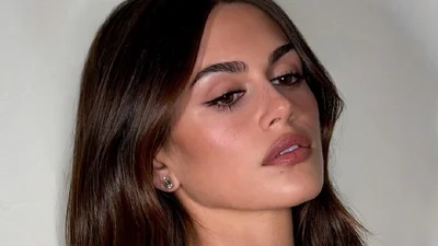 Волосся як після салону: метод Еббі Янг, який легко повторити в домашніх умовах