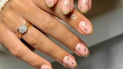 6 золотых маникюров, которые выбирают модницы на Новый год