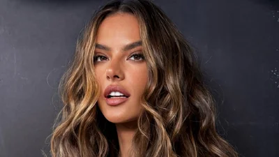 Три стильні зачіски на Новий рік 2026, які легко повторити