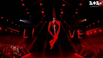 Танець на межі перформансу: Марина Мазепа показала дивовижний номер в рамках спецвипуску "Танців з зірками"