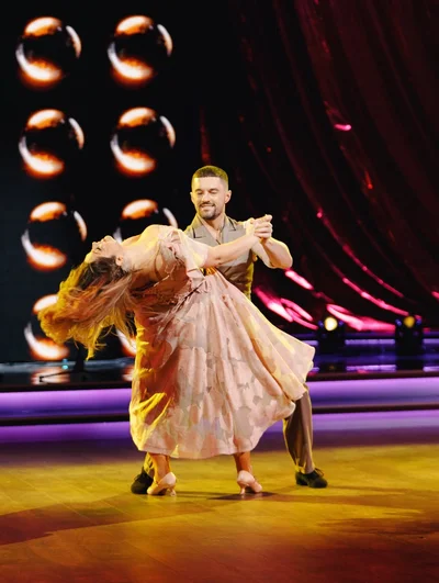 Танці з зірками 2025 - Макс Леонов і Неля Шовкопляс - фото 809314