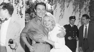 "Це була пухлина всередині мене": правда про стосунки Бріжіт Бардо з єдиним сином, якого вона ніколи не хотіла