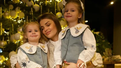 "Не віриться, що це не AI": Влада Зінченко показала одразу двох своїх донечок у казковій зимовій фотосесії
