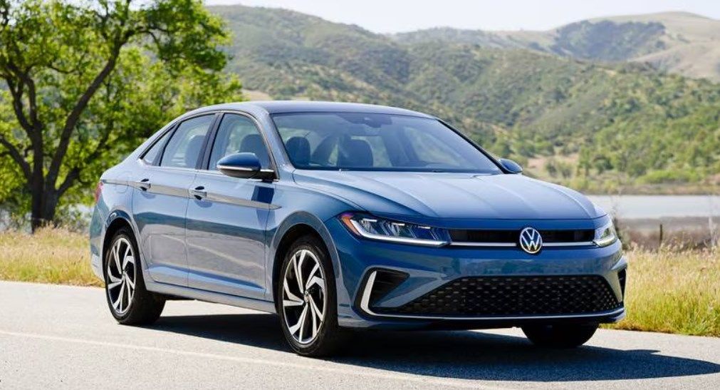 Volkswagen Jetta - фото 811744