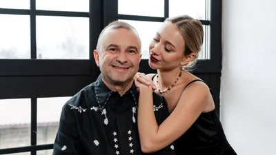 Дружина Віктора Павліка зворушливо привітала з днем народження тата, який не хоче з нею спілкуватися
