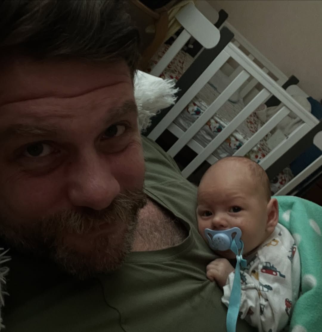 Володимир Ращук з новонародженим сином - 812438 Володимир Ращук з новонародженим сином - фото 812438