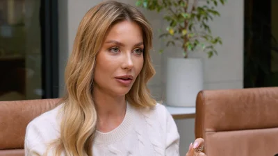 "Это была моя идея": Ева Коршик о сотрудничестве с BAZHANE и своем покаянии за фото на фоне знамени ЛНР