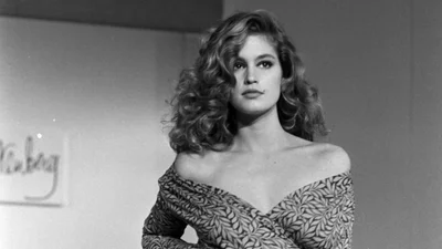 Зачіска з 80-х, яку повернули в моду it-girls - або прощавай, гладке волосся