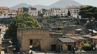 Итальянская Припять: чем привлекает туристов застывший во времени город