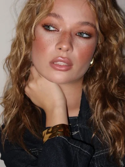 Три модні варіанти макіяжу губ, які будуть актуальні взимку 2026 - фото 814710