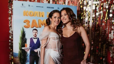 18 лет дружбы коту под хвост: Елена Светлицкая намекнула на разрыв с кумой Натальей Денисенко