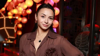 "Волны и холод не пугают, а закаляют": Илона Гвоздева показала, как училась серфингу – видео впечатляет