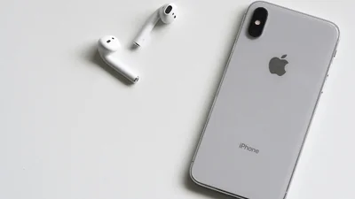 "Жидкое стекло" в iPhone признано полным провалом - и вот почему