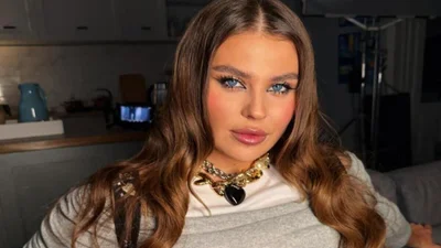 KAZKA зазвучала по-новому: группа выпустила клип на трек "Все по колу" совершенно в новом стиле