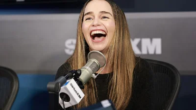 Емілія Кларк заговорила російською мовою і викликала неоднозначну реакцію в мережі – відео