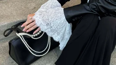 Три пары черных брюк на каждый день, которые стоит иметь зимой-2026