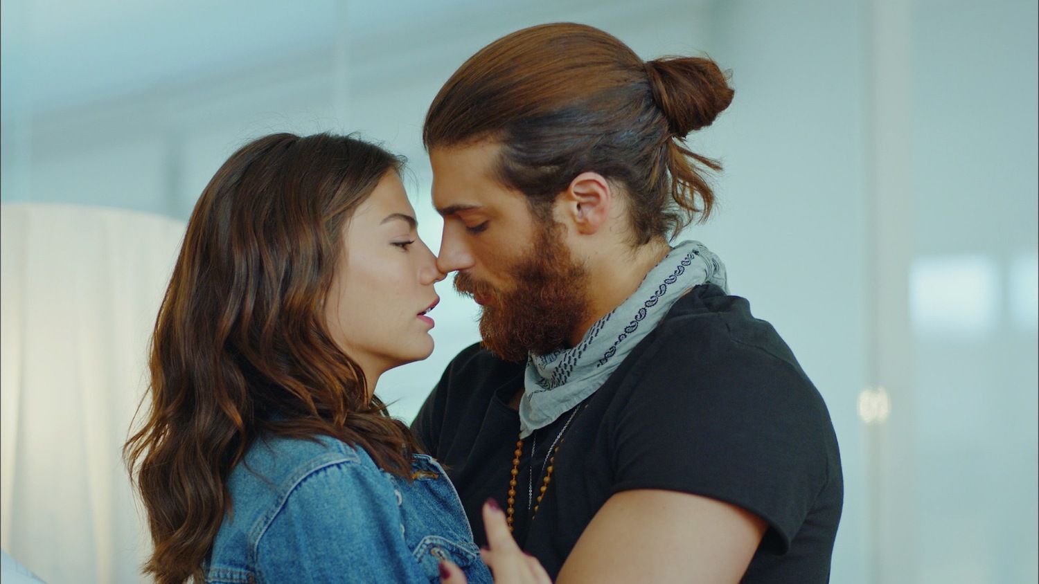 Брэдли Купер зафанател от турецкого сериала и посмотрел его вместе с мамой - узнай какой - 817308 Брэдли Купер зафанател от турецкого сериала и посмотрел его вместе с мамой - узнай какой - фото 817308
