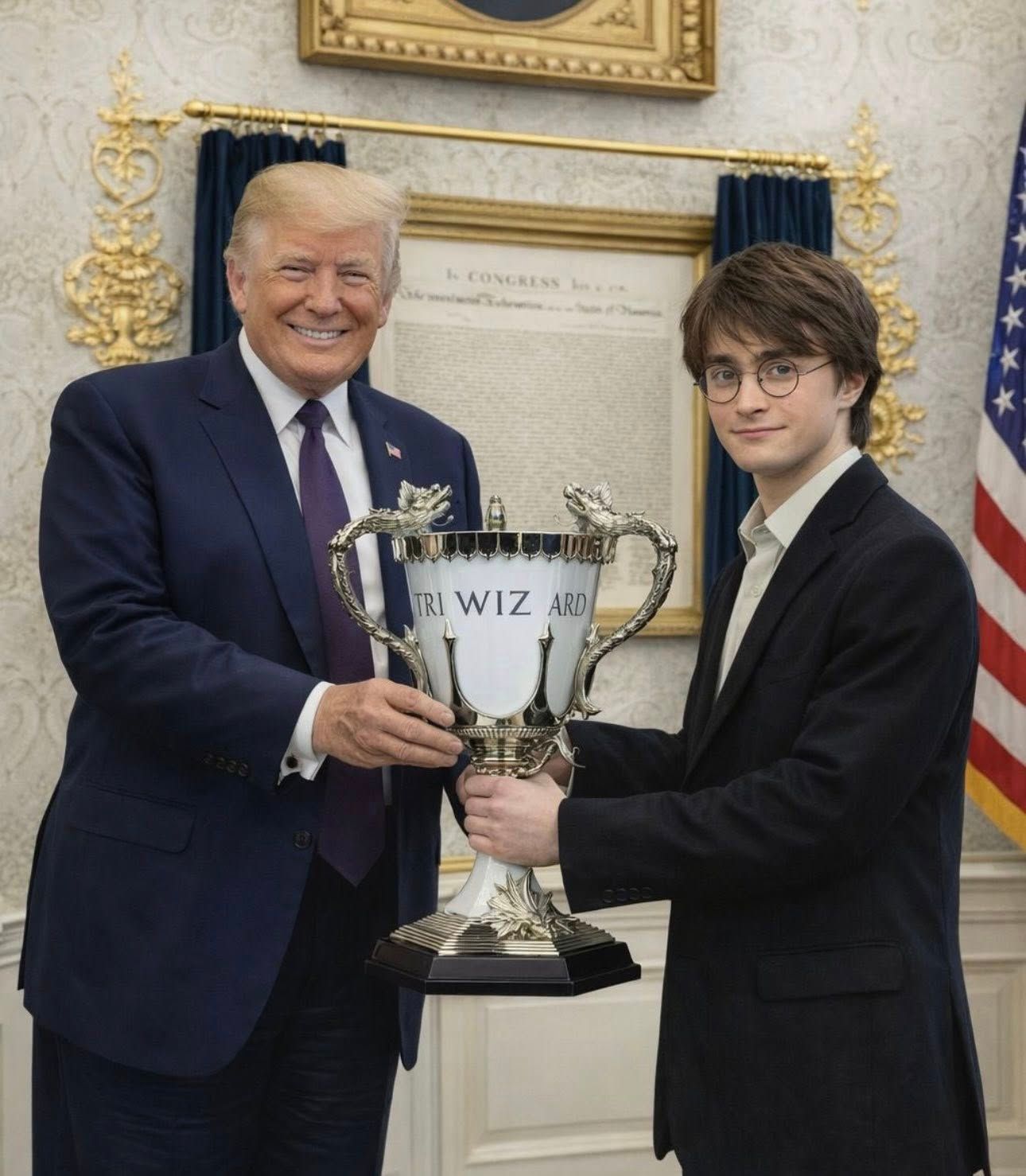 Мария Мачадо передала Трампу свою Нобелевскую медаль мира - сеть не сдержалась от шуток - фото 817985