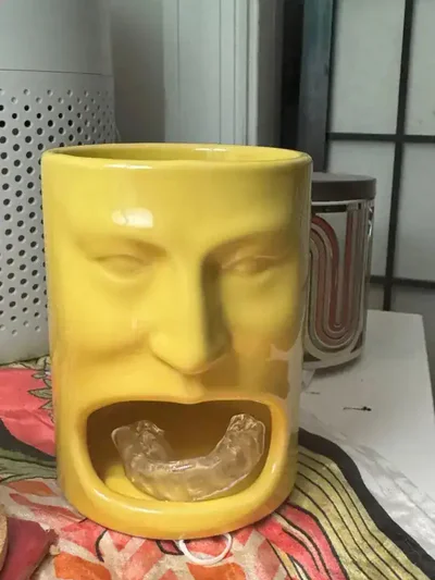 Секондхенд-знахідки, які настільки дивні, що їх хочеться розглядати годинами - фото 818047