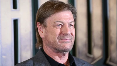 Страх літати змусив Шона Біна підійматися на гору пішки посеред ночі - все заради сцени у кіно