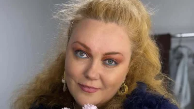 Звезда "Скаженого весілля" осталась без обоих родителей - у актрисы случилось большое горе