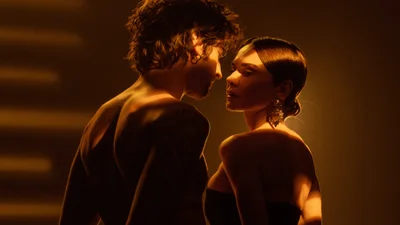 Володимир Дантес випустив кліп 18+ на пісню "В обіймах", яка стала саундтреком першого українського еротичного трилеру