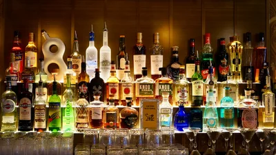 Кризис в бокале: мировые алкогольные бренды существенно урезают производство