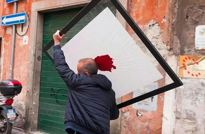 Когда секунда решает все: лучшие уличные фотографии, которые невозможно сделать намеренно - 819194 Когда секунда решает все: лучшие уличные фотографии, которые невозможно сделать намеренно - фото 819194