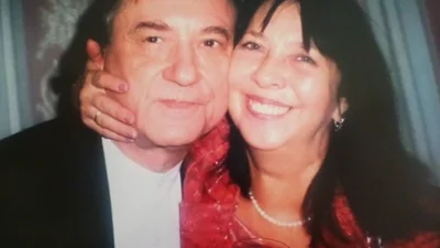 "У хаті видно пару з рота, але жодної скарги": 83-річна вдова Богдана Ступки дві доби виживала без світла та тепла