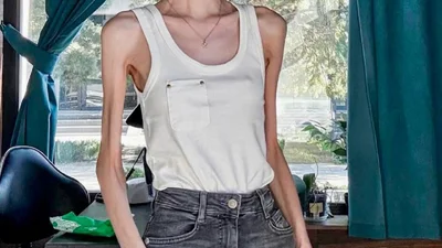 Скандал у київській школі: блогерка, яка хизується своєю вагою менше 30 кг і поширює російську музику, виступила перед дітьми